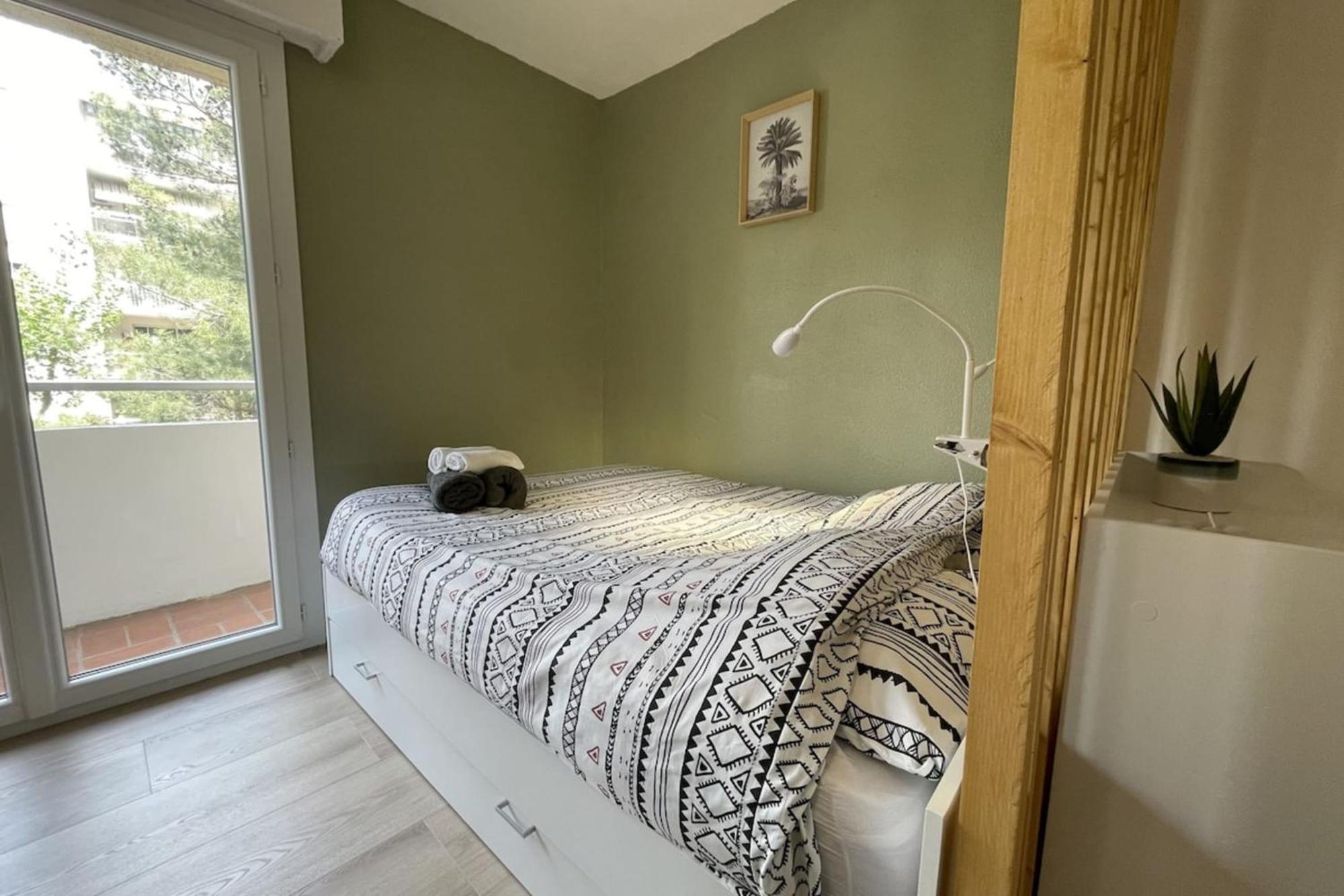Cosy - Balcon - Wifi - Free Parking Apartment Narbonne